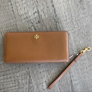 10 min sale⚠️Tory Burch Blake color block wallet